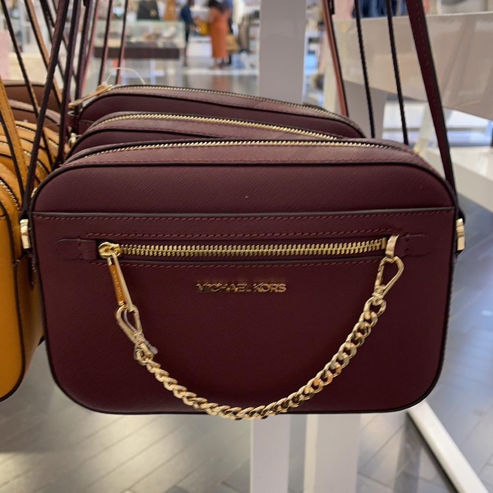 Michael Kors Jet Set Item Large East West Zip Chain Merlot Crossbody Bag
leather - Picture 10 of 16